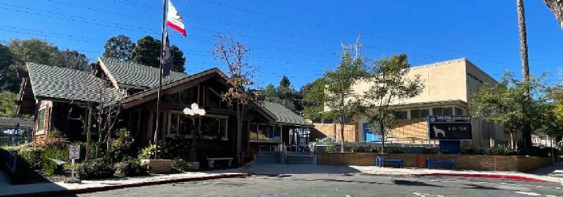 front parking lot of kenter canyon elementary school
