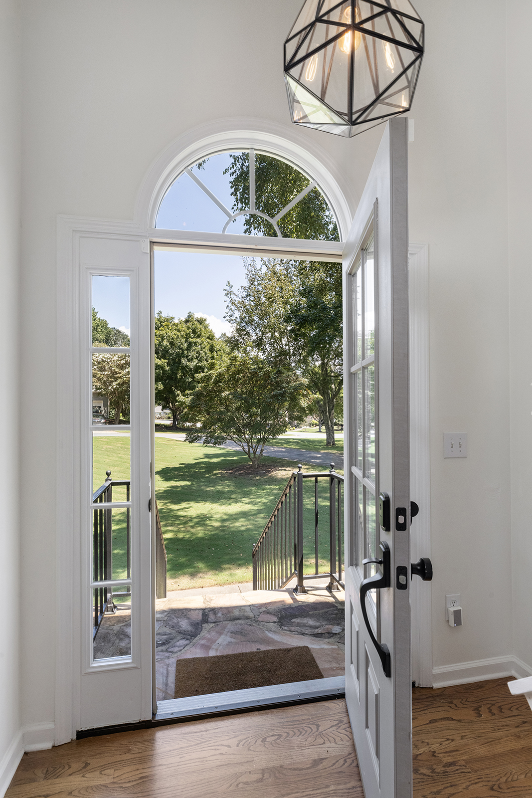 915TaylorPkwy-1801-WEB-011 915TaylorPkwy-1801-WEB-011