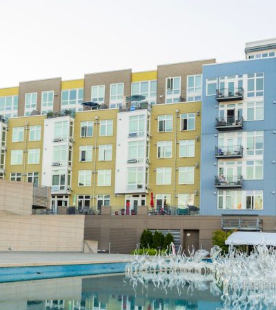 Modern luxury condominium building at 425 Palm in Los Angeles featuring contemporary architecture and premium finishes