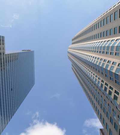 Luxury condominium building at 450 S Maple in Los Angeles