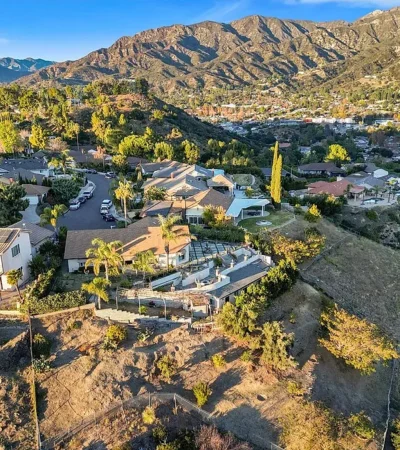 Sunland a aerial view of a town
