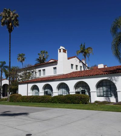 Luxury real estate property in Alma Del Pueblo, Santa Barbara with elegant architecture and sophisticated design