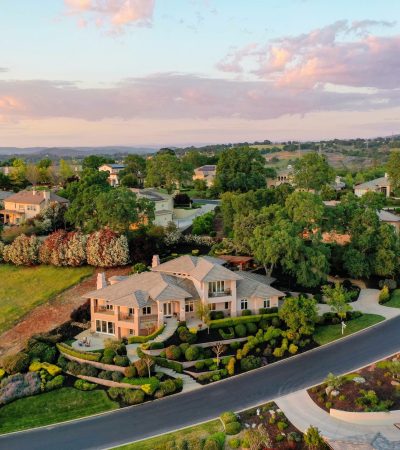Elegant luxury home in Belle Haven, Menlo Park, California real estate listing
