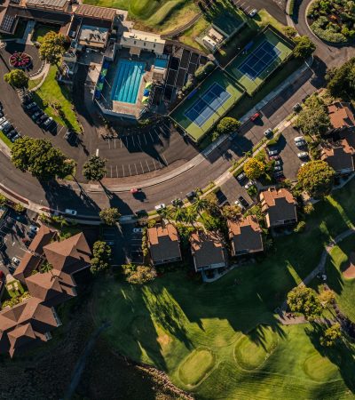 Luxury golf course community in Palm Desert with upscale homes and manicured fairways