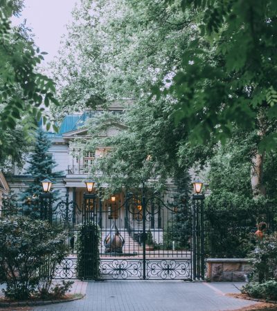Elegant luxury home in Carolands, Hillsborough with sophisticated architecture and manicured grounds