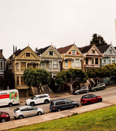 Elegant Victorian architecture in Central Richmond, San Francisco real estate neighborhood