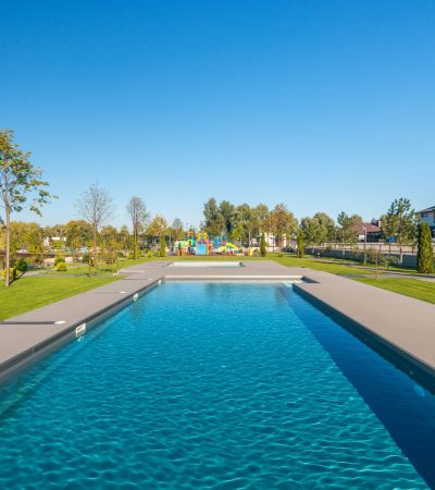 Luxury residential community with swim and racquet club amenities in Los Angeles