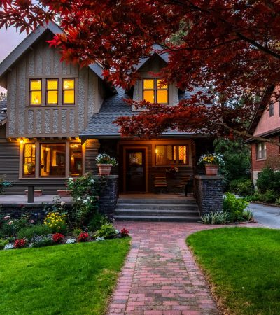 Elegant home in Eagle Rock, Los Angeles available for luxury rental through The Knight Group