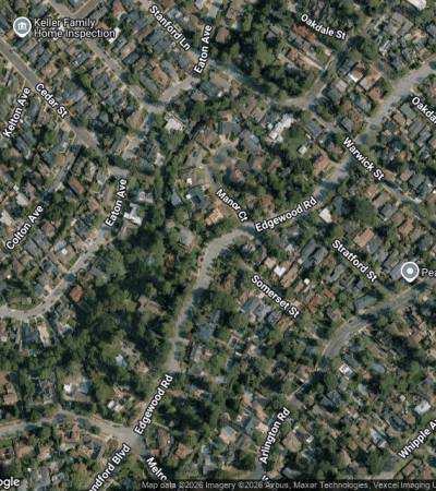 Upscale residential neighborhood in Edgewood Park, Redwood City with tree-lined streets and elegant homes