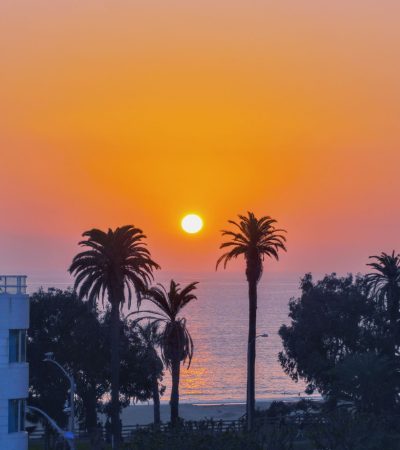Stunning luxury real estate property in Encinal Bluffs, Los Angeles with ocean views and modern architecture