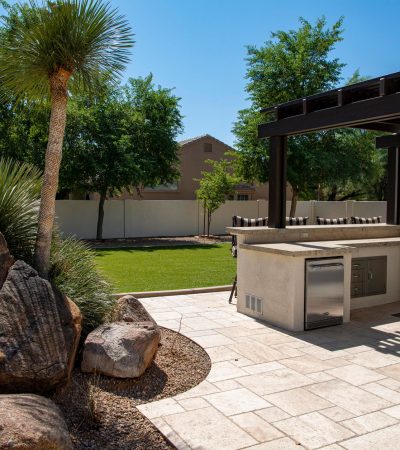 Upscale residential estate in Palm Desert, California showcasing luxury desert living