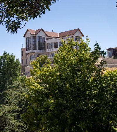 Elegant luxury home in Graystone Manor, Los Angeles real estate neighborhood