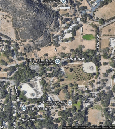 Luxury residential estate in Hidden Valley, Los Angeles showcasing modern architecture and premium landscaping