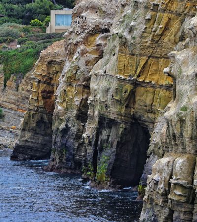 Luxury home in La Jolla Scenic Heights with panoramic coastal views and modern architecture