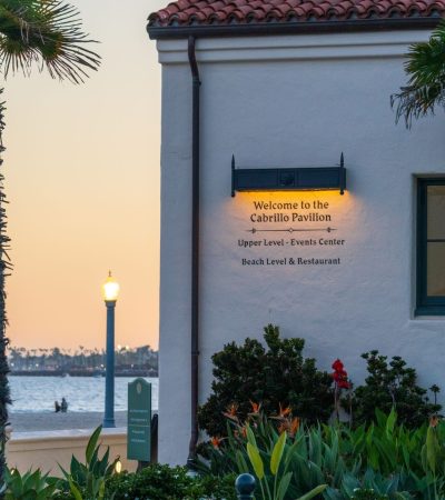 Elegant luxury home in Laguna, Santa Barbara showcasing contemporary coastal residential architecture