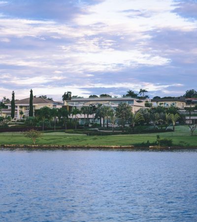 Stunning luxury home at Lake Encino with waterfront views and modern architecture in Los Angeles