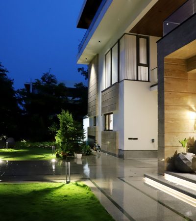 Elegant luxury home in New Haven, Ontario real estate market