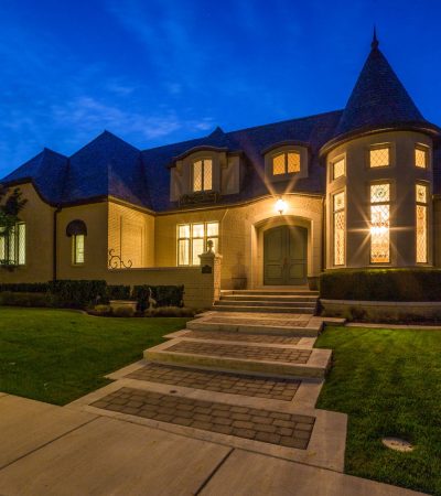 Elegant luxury real estate property in Polo Field, Burlingame, California with manicured landscaping