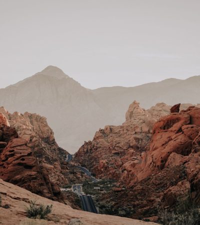 Stunning red rock canyon landscape with desert views, ideal for luxury real estate in Red Rock Canyon area