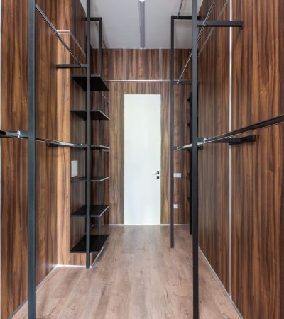 Luxury residential property in Royal Woods, Sherman Oaks neighborhood