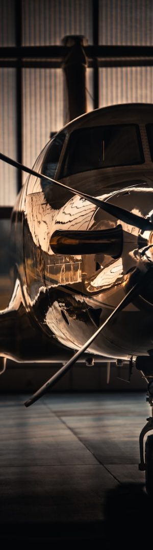 brown and black plane propeller