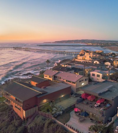 Luxury home for sale in San Diego, California with modern architecture and elegant design