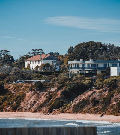 Luxury home in Santa Fe Hills, Solana Beach with modern architecture and coastal California views