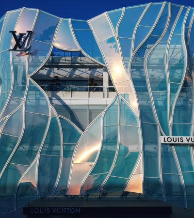 Upscale shopping and dining at Sherman Oaks Galleria, a premier Los Angeles destination