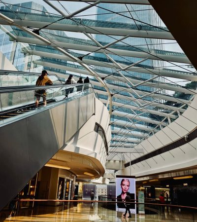 Luxury shopping and dining at Sherman Oaks Galleria in Los Angeles real estate market