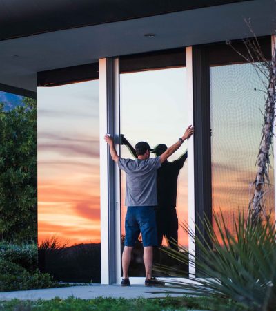 Luxury home in Tamarisk Ridge, Rancho Mirage with desert landscaping and modern architecture