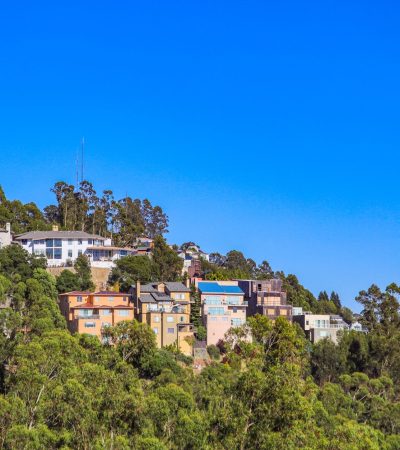 Elegant luxury home in Woodland Hills south of Ventura Boulevard, Los Angeles real estate